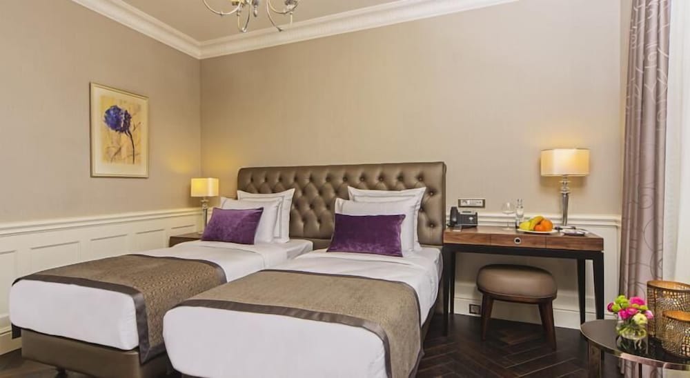 Nar Bagdatliyan Hotel 31/70