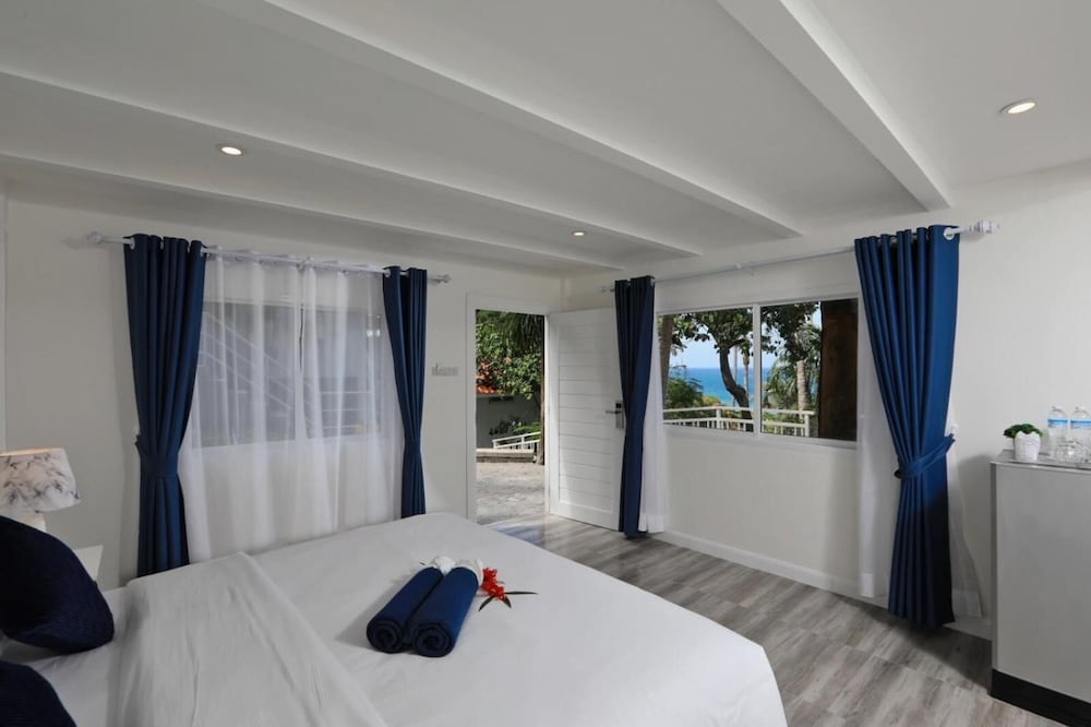 Kata White Villas 15/44