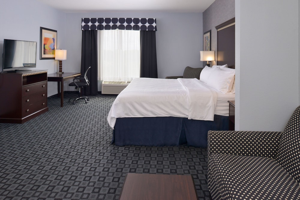 Holiday Inn Express & Suites Royse City - Rockwall, an IHG Hotel 20/70