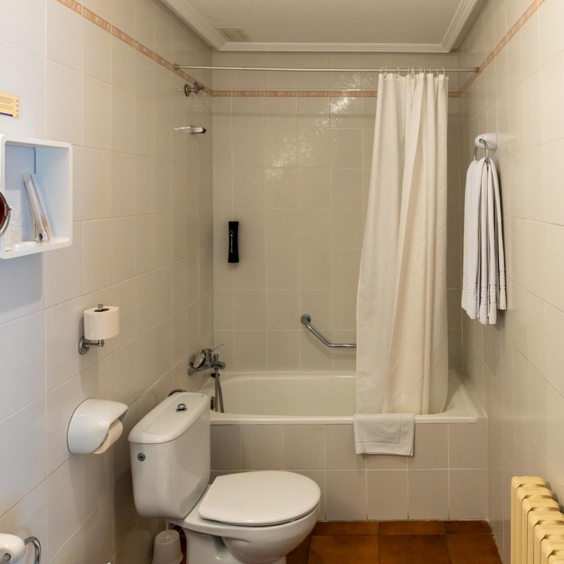 Hotel Rey Don Jaime 51/55