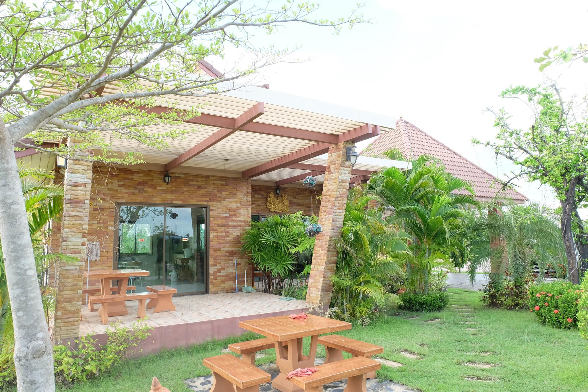 Thaisomboon Bighome Resort 66/68