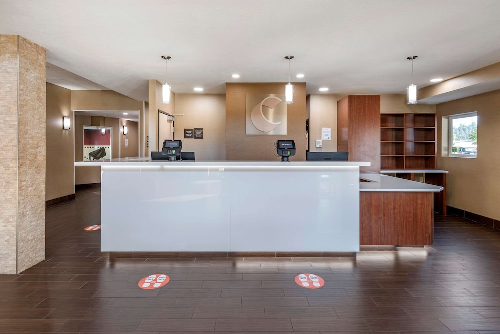 Comfort Inn Portland near I-84 and I-205 1/28