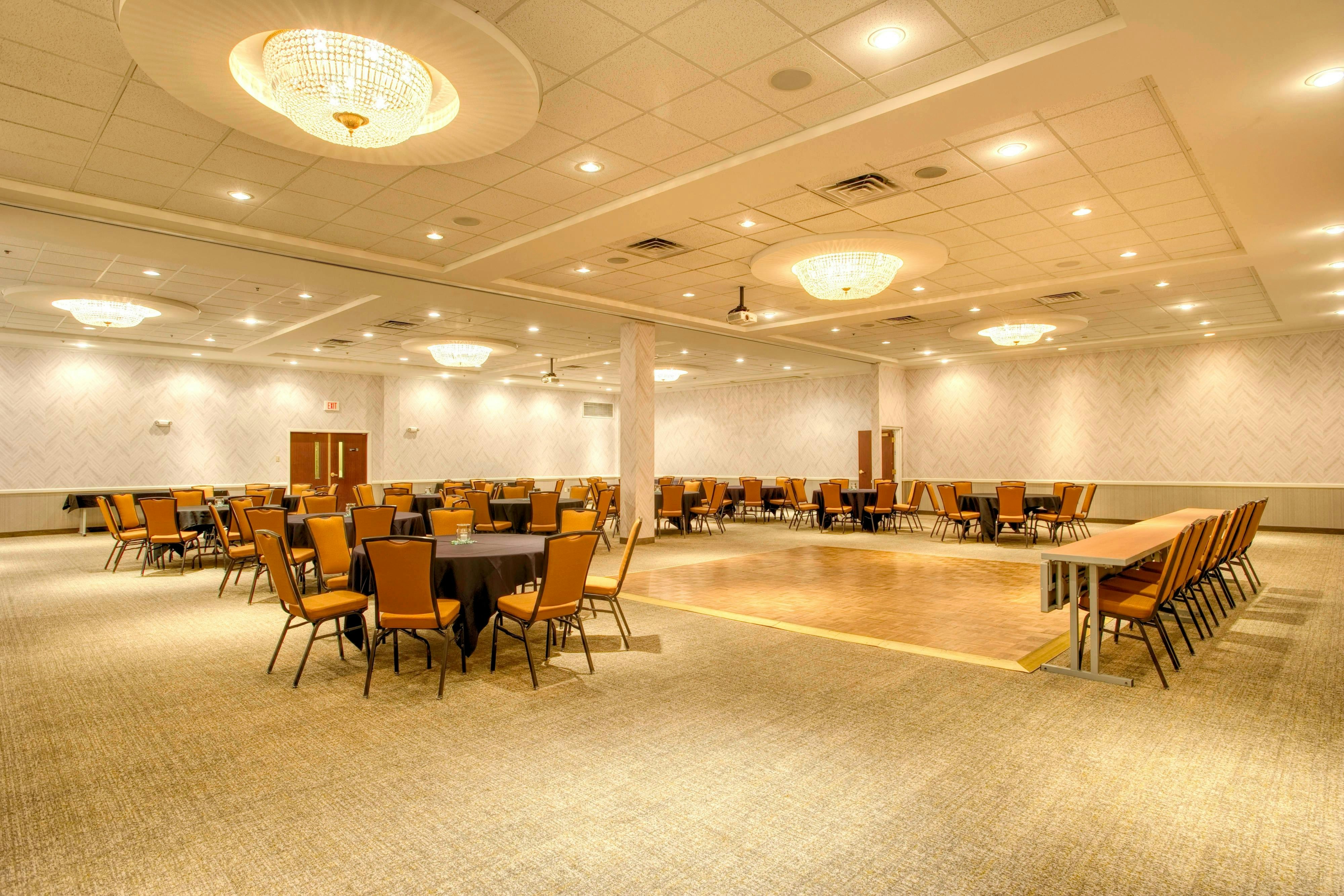 Springhill Suites Lawrence Downtown 18/26