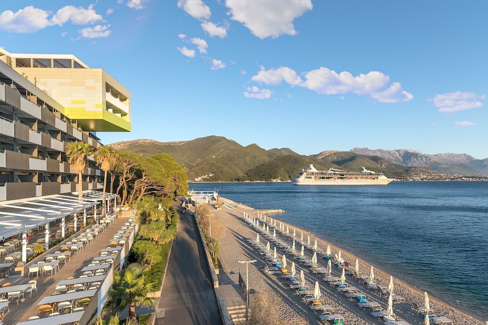 Carine Hotel Park 53/61