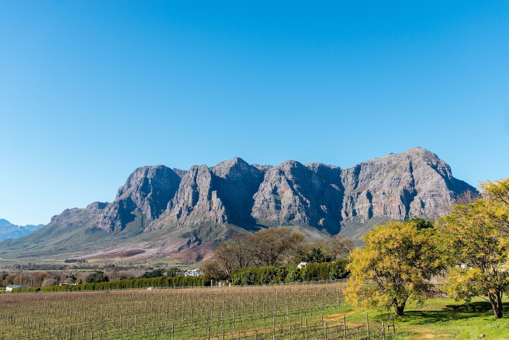 Banhoek Lodge 46/53