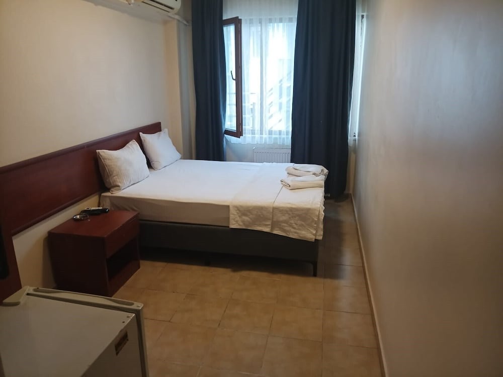 Sah Hotel 27/58