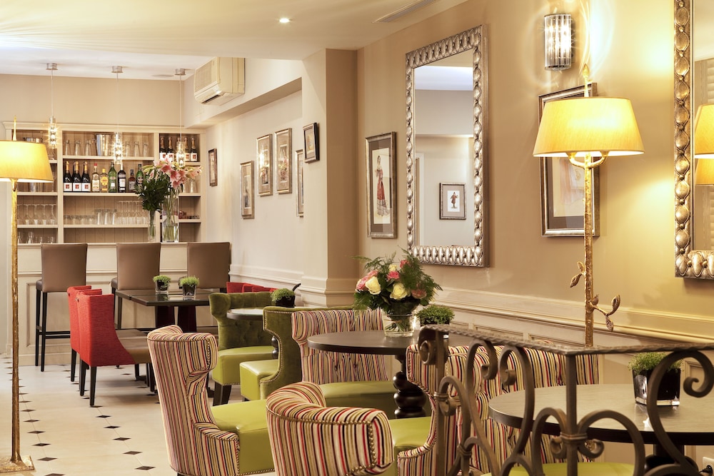 HOTEL DES COMEDIES 15/22
