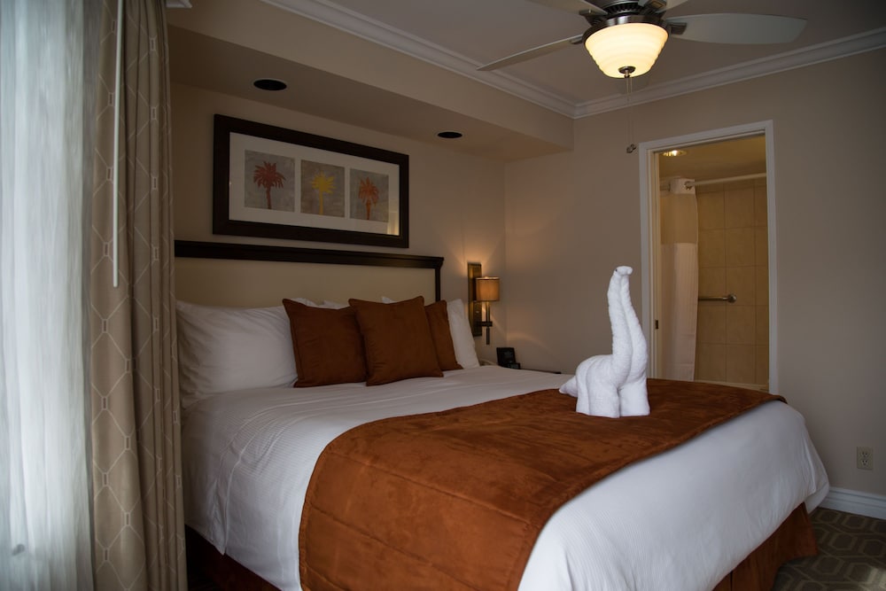 Coronado Beach Resort 28/77