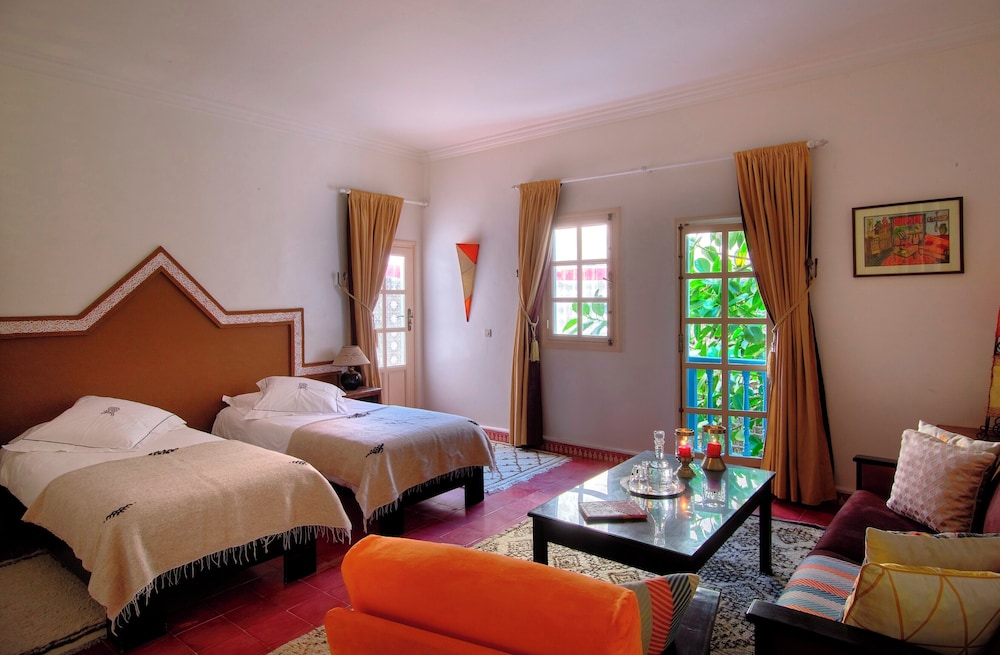 Riad Watier 20/72