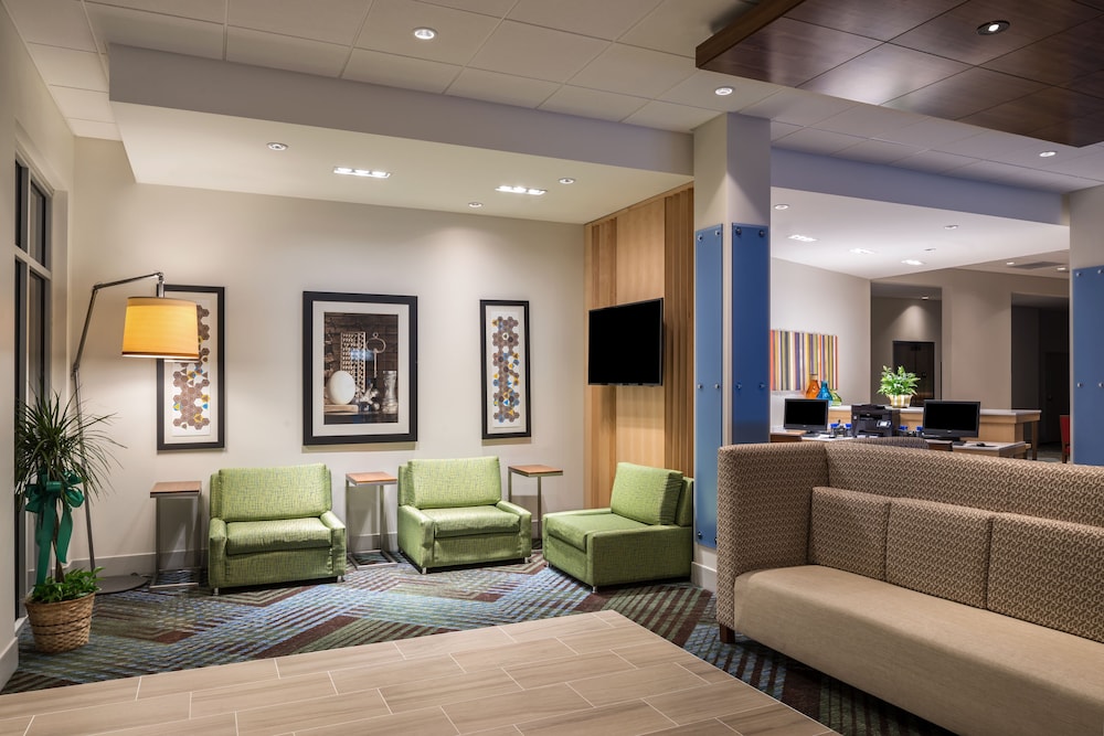 HOLIDAY INN EXPRESS TROY 7/48