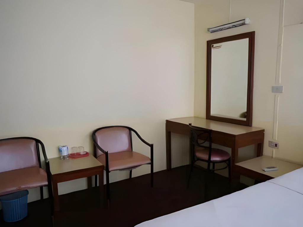 Wattana Trang Hotel 14/16
