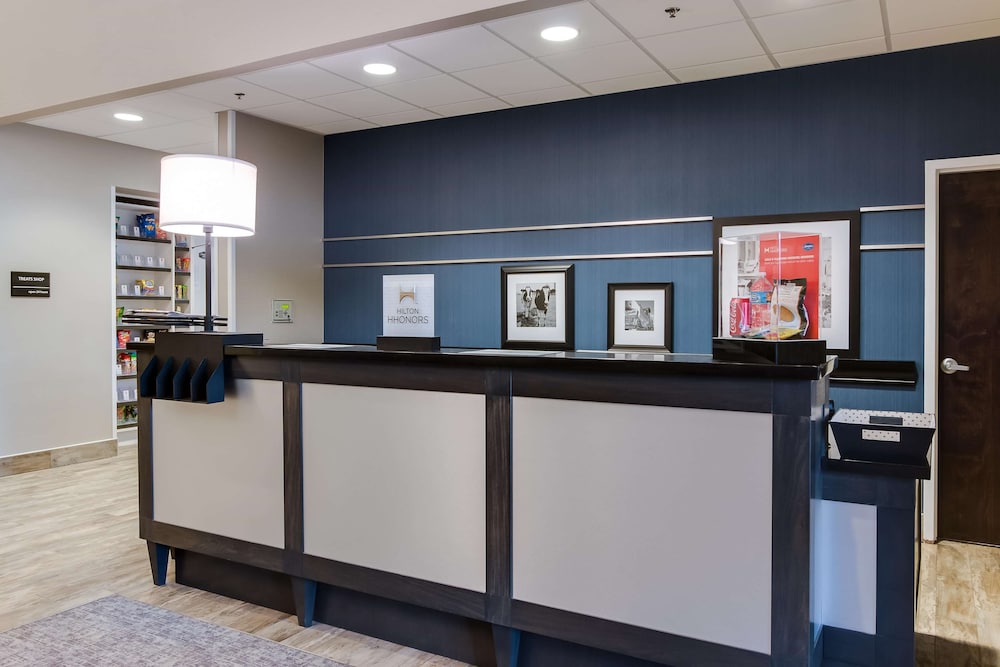 Hampton Inn White House 5/55