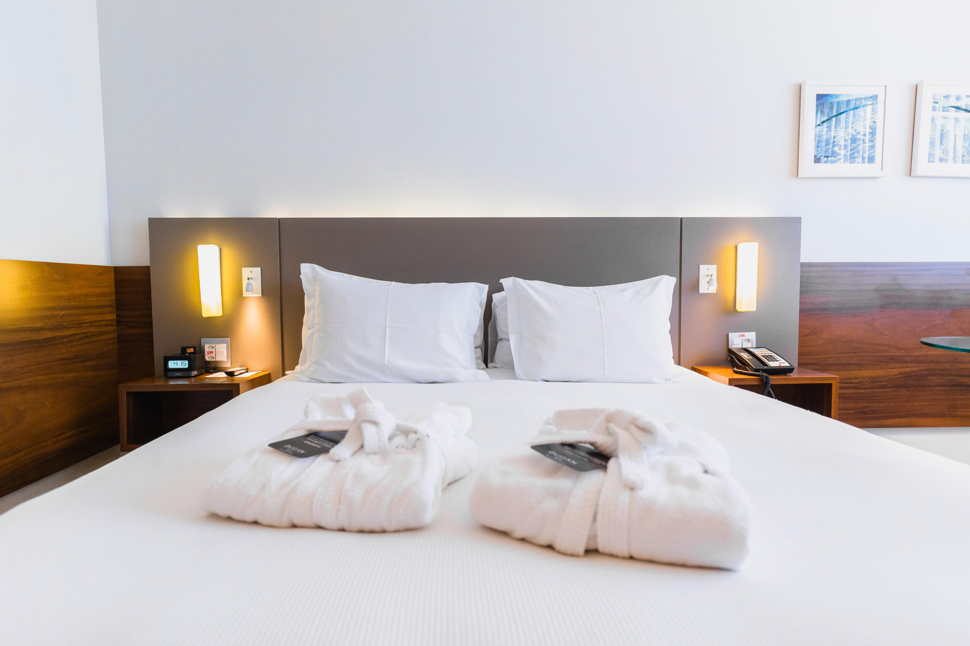 Deluxe, Double Bed