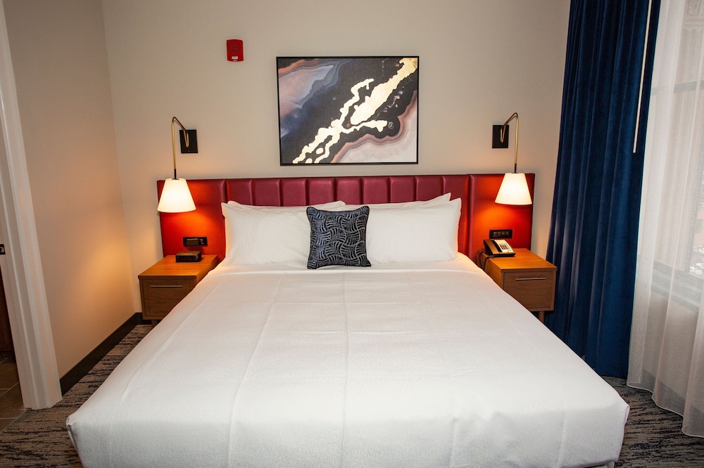 Blu Tique Hotel 12/34