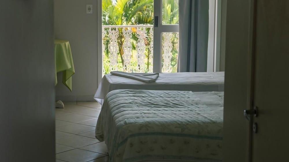 Hotel Porto de Paz 6/16