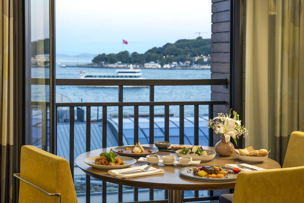 Novotel Istanbul Bosphorus Hotel 57/71