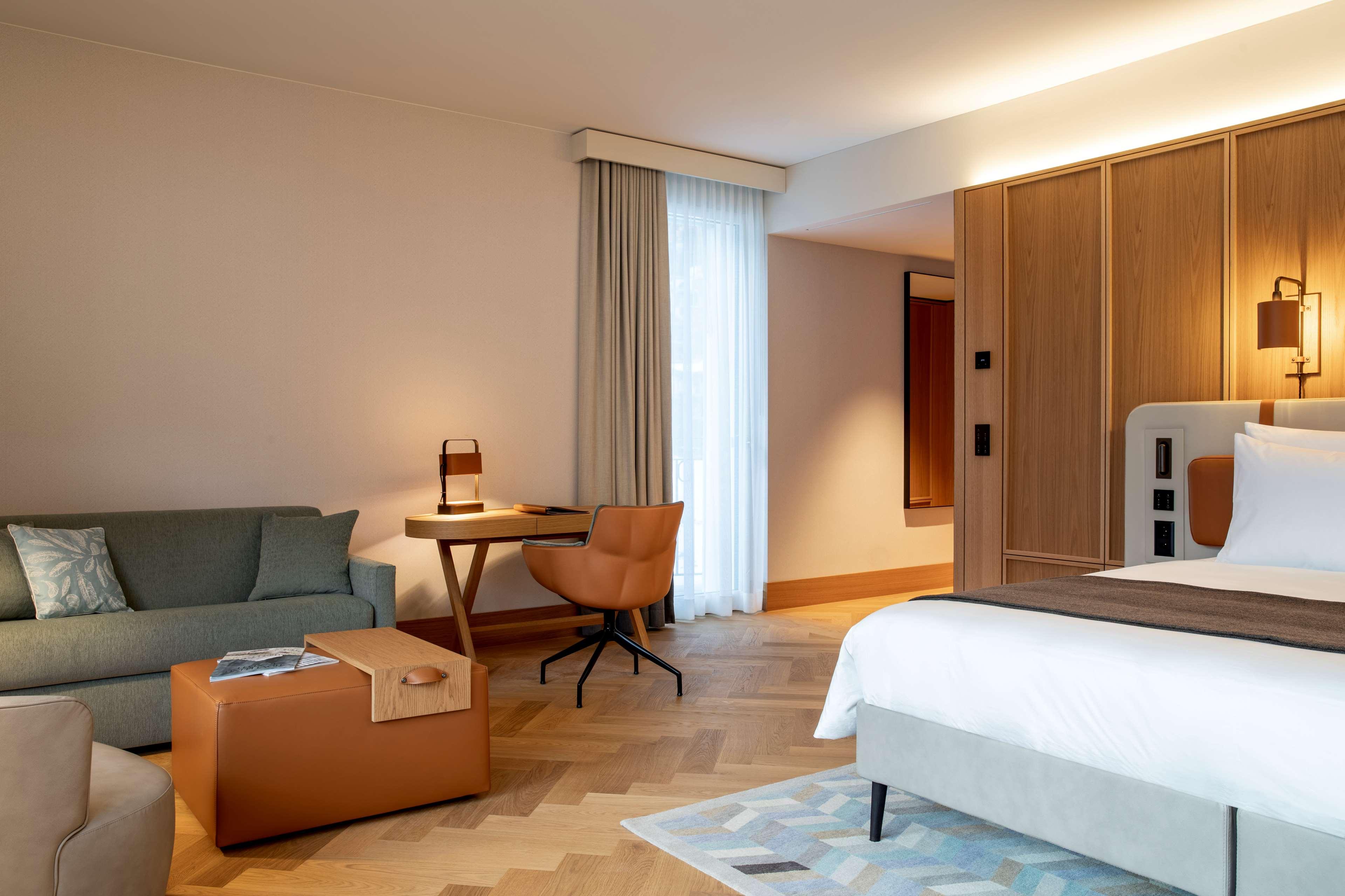 Junior Suite, Kempinski Palace Engelberg 5/10
