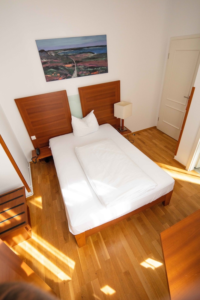 HOTEL GRAF ZEPPELIN 38/62