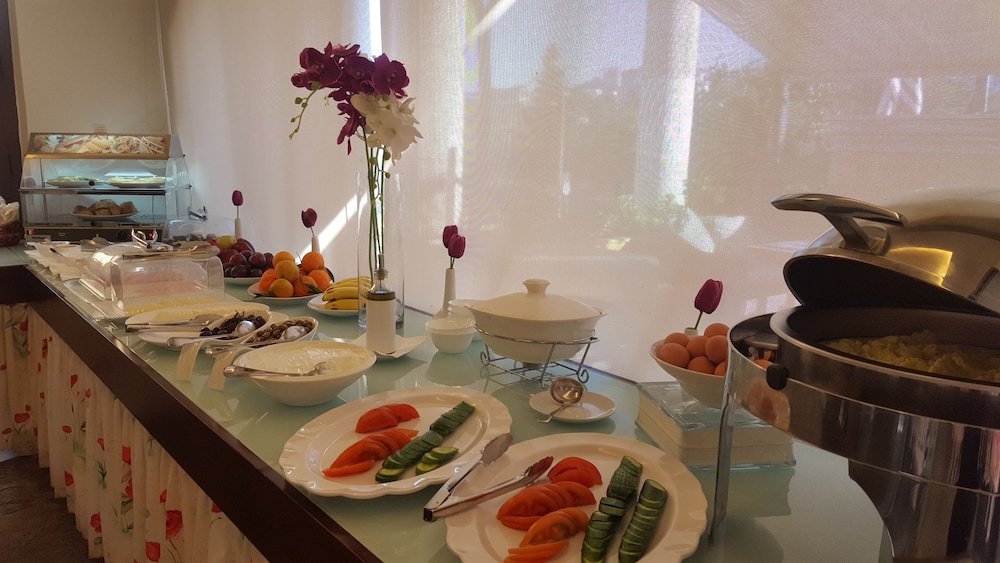 Monoberge Hotel Byblos 42/69