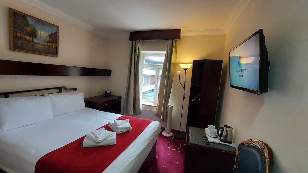 London Star Hotel 32/67