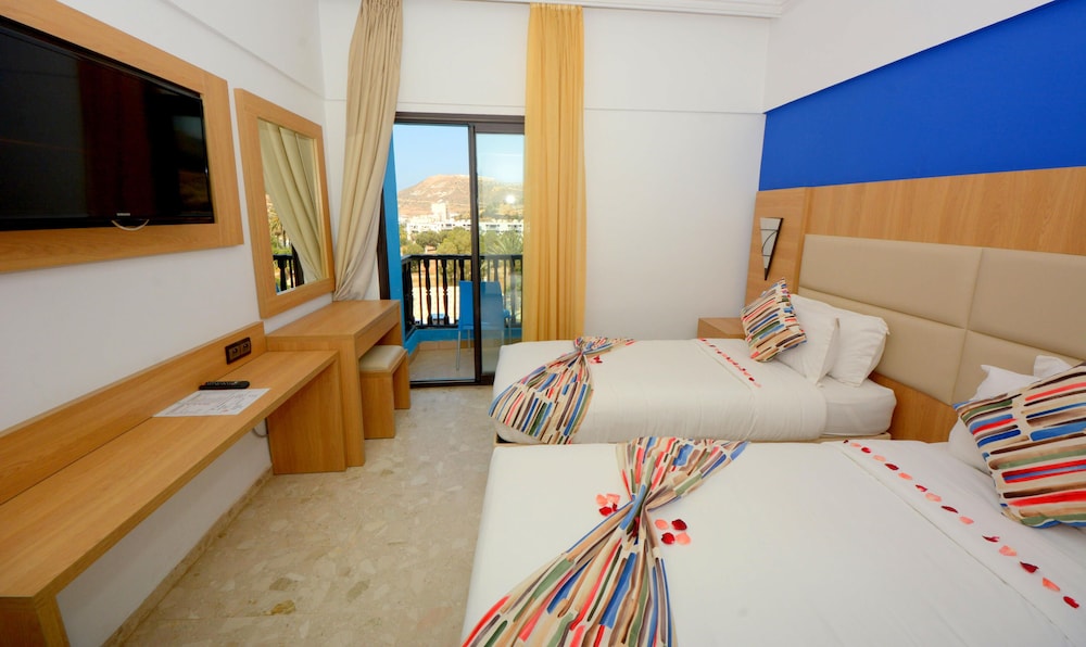 Hotel Oasis and Spa 10/50