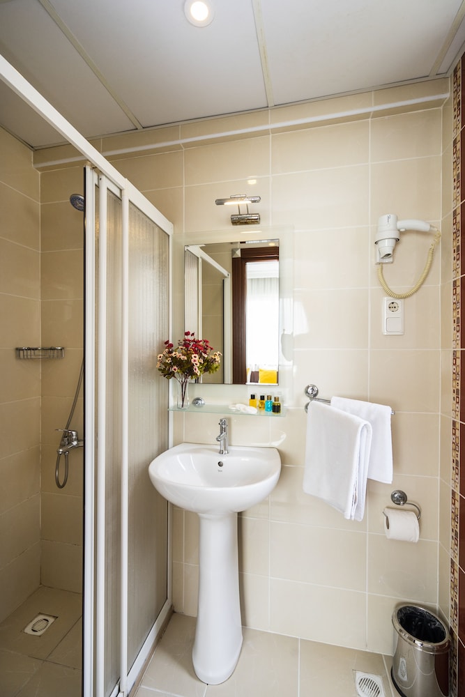 Sayeban Hotel Istanbul 57/64