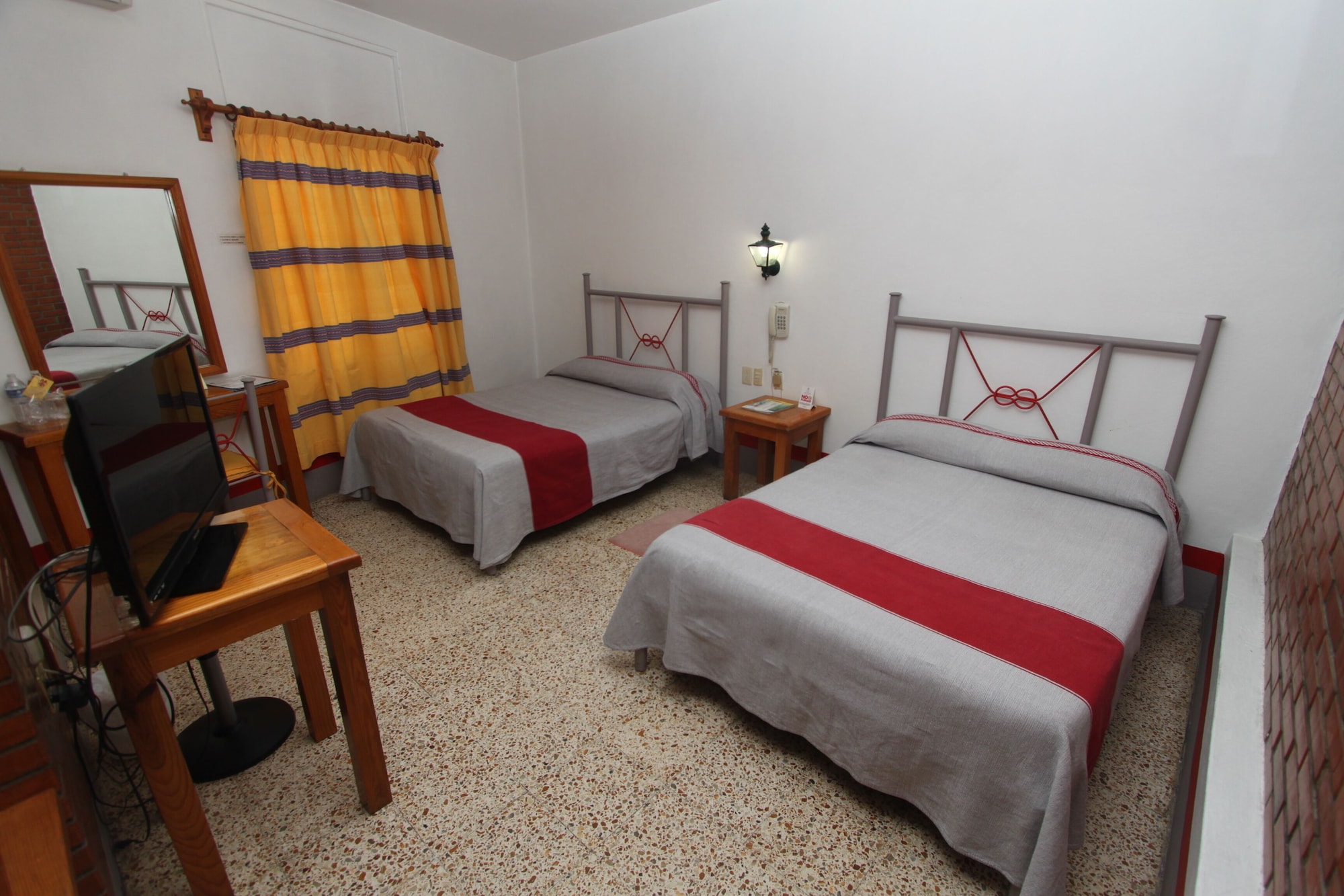 FAMILY, 2 DOUBLE BEDS