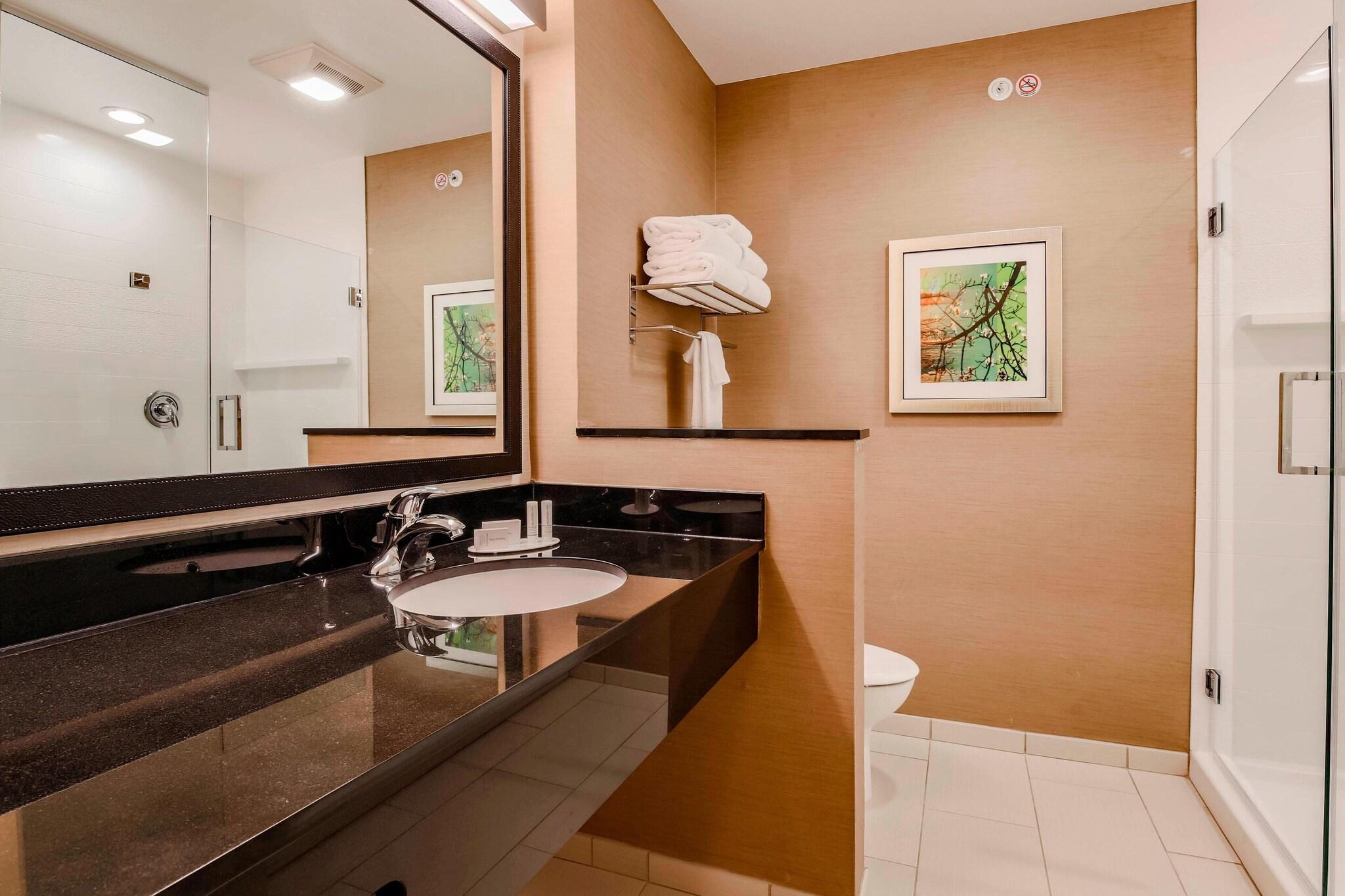 جناح بسرير كينج، Fairfield Inn Suites Snyder 4/5