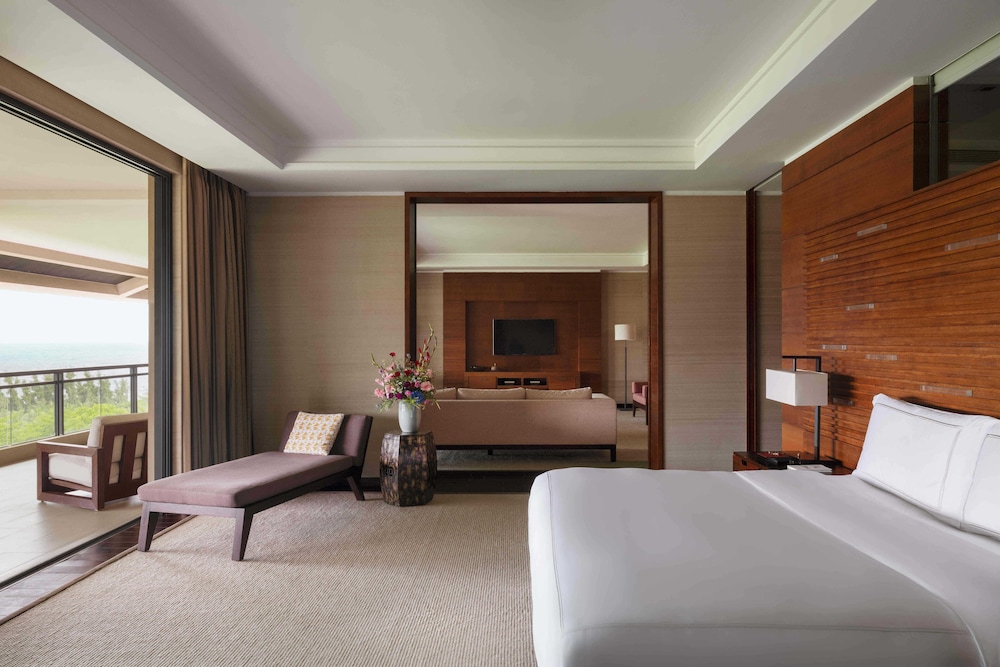 Raffles Hainan 17/71