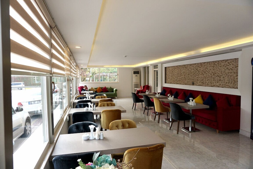 Hotel Mandalin 33/50