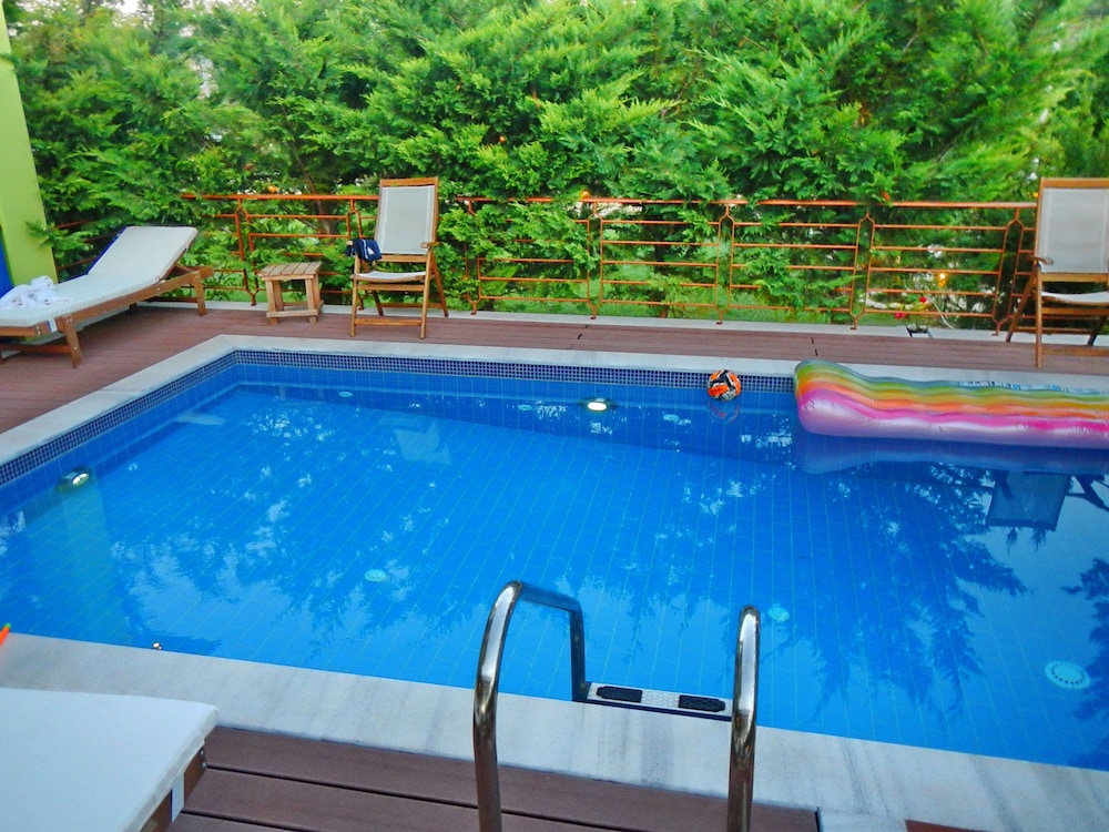 Prestige Villas 30/50