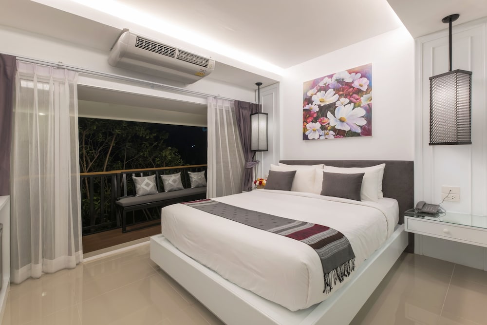 Stay With Hug Poshtel & Activities 14/37