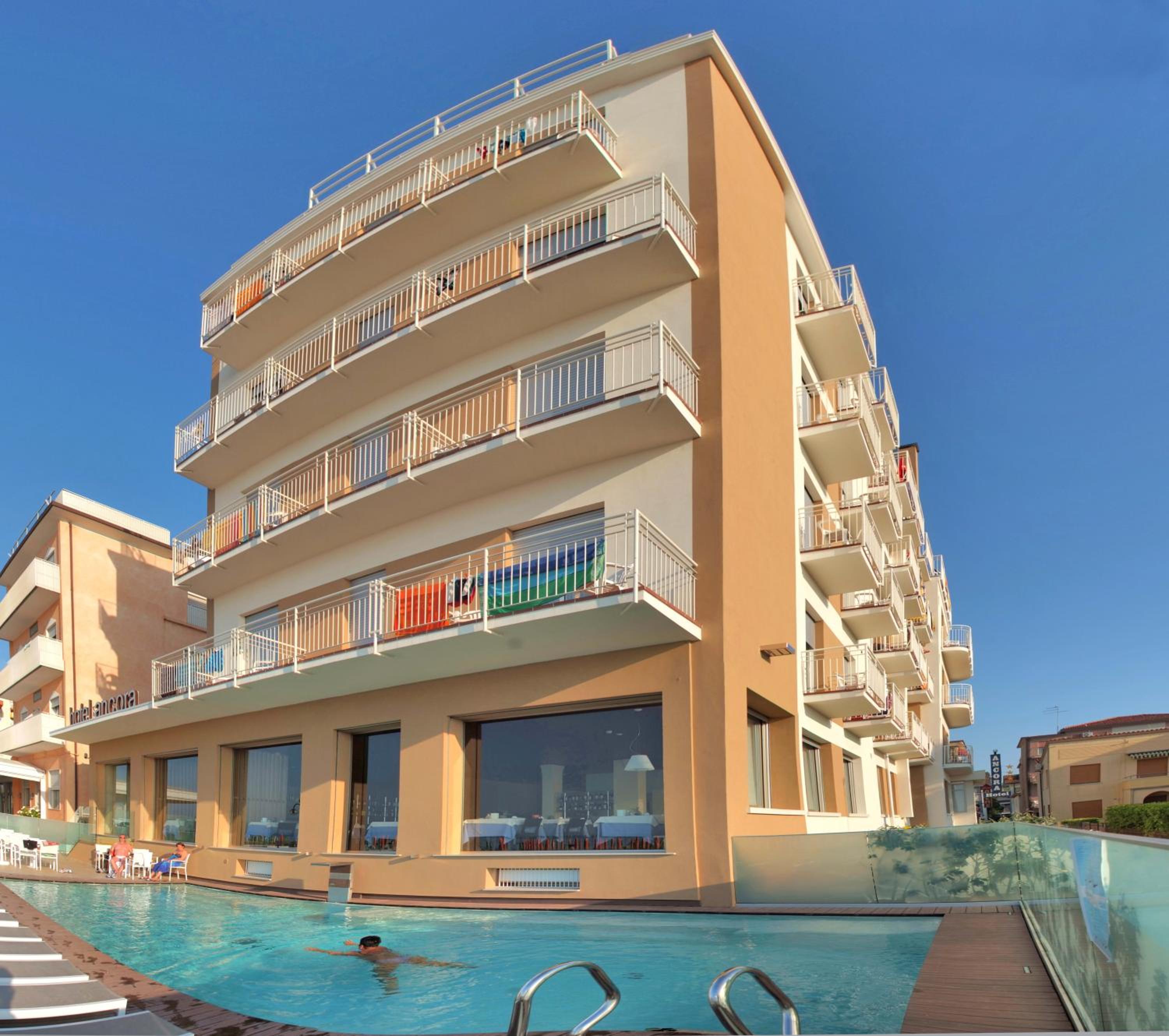 Hotel Ancora 2/50