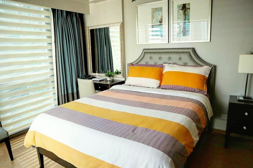 Avant Apartments At The Fort 15/49