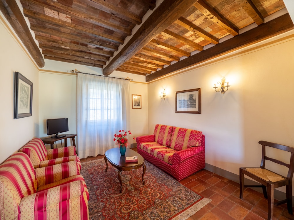 Borgo San Pietro 42/78