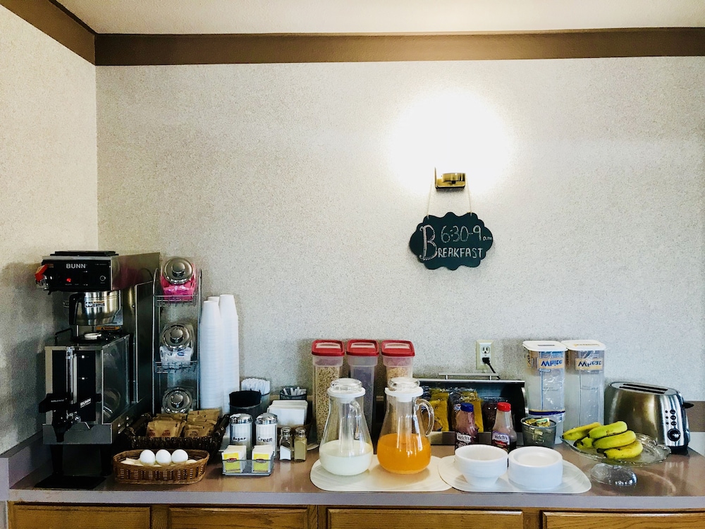 Americas Best Value Inn Burlington 49/62
