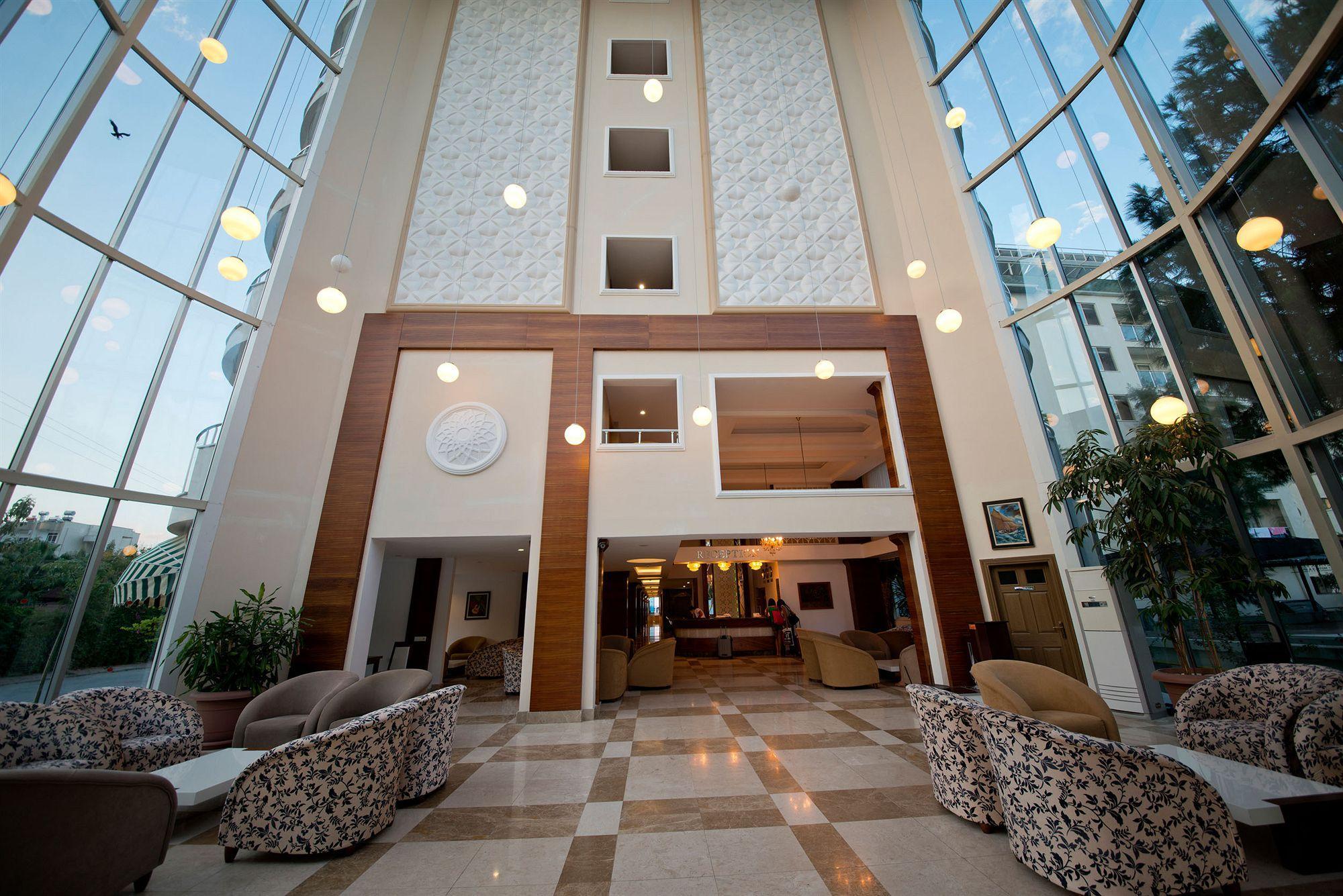 MC Beach Resort Hotel 写真4