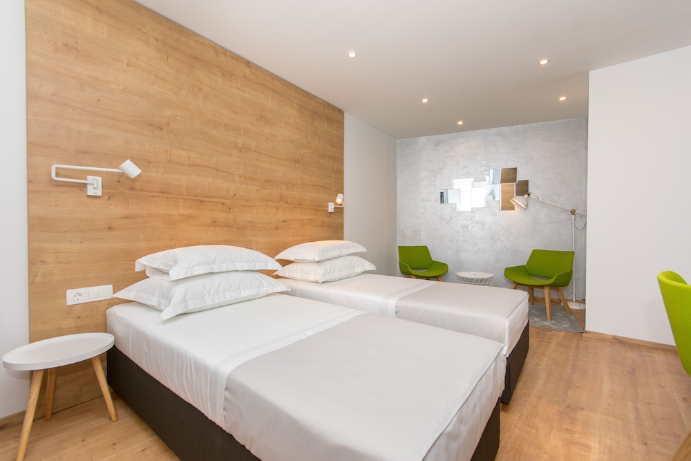 Ora Luxury Rooms 19/44