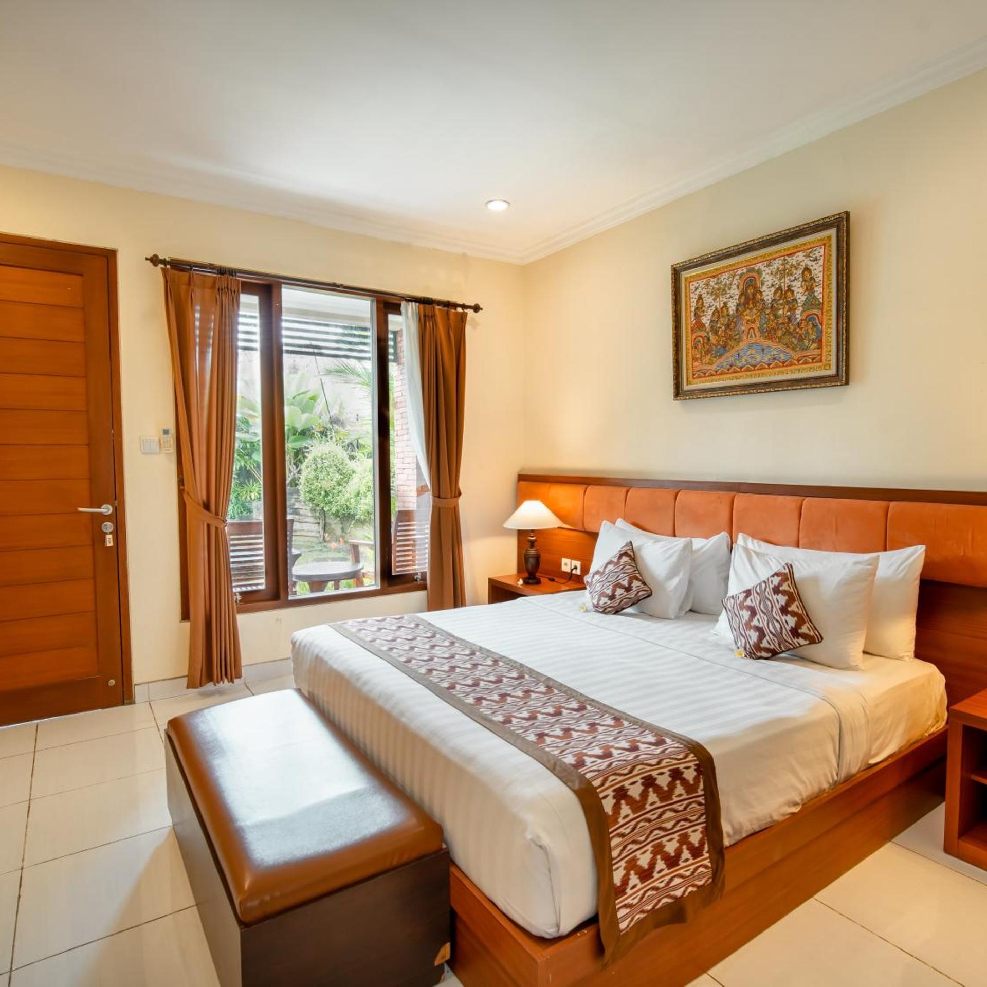 Super, Deluxe, Double or Twin Bed