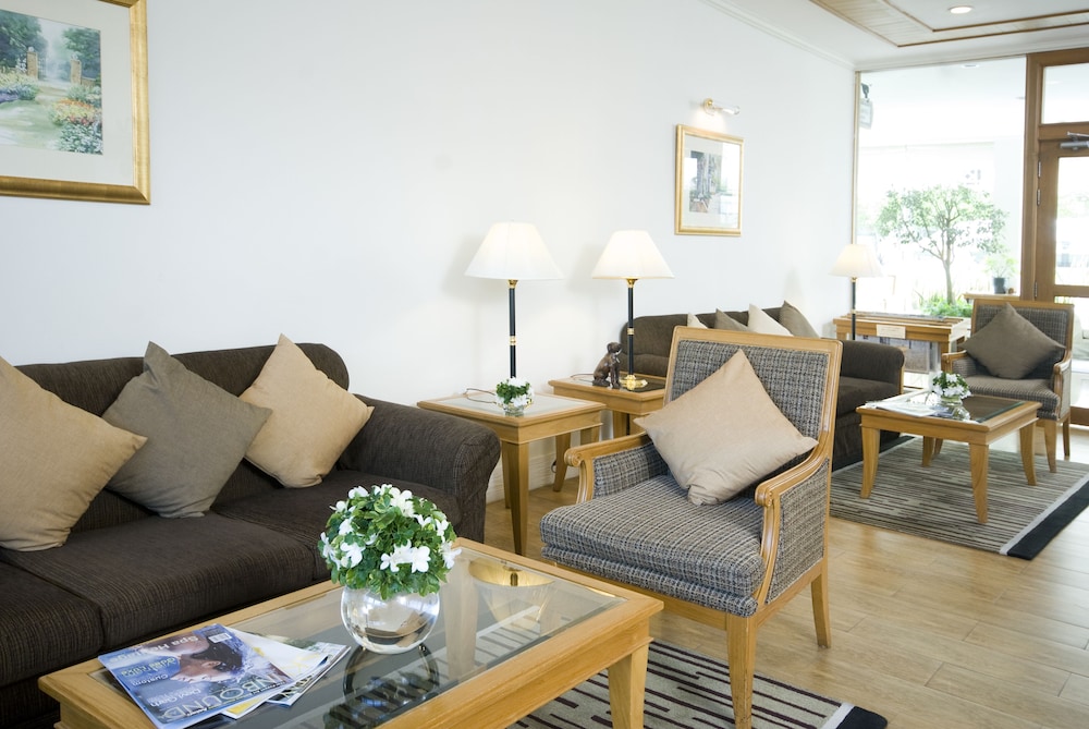 Classic Kameo Hotel and Serviced Apartments, Sriracha 19/39