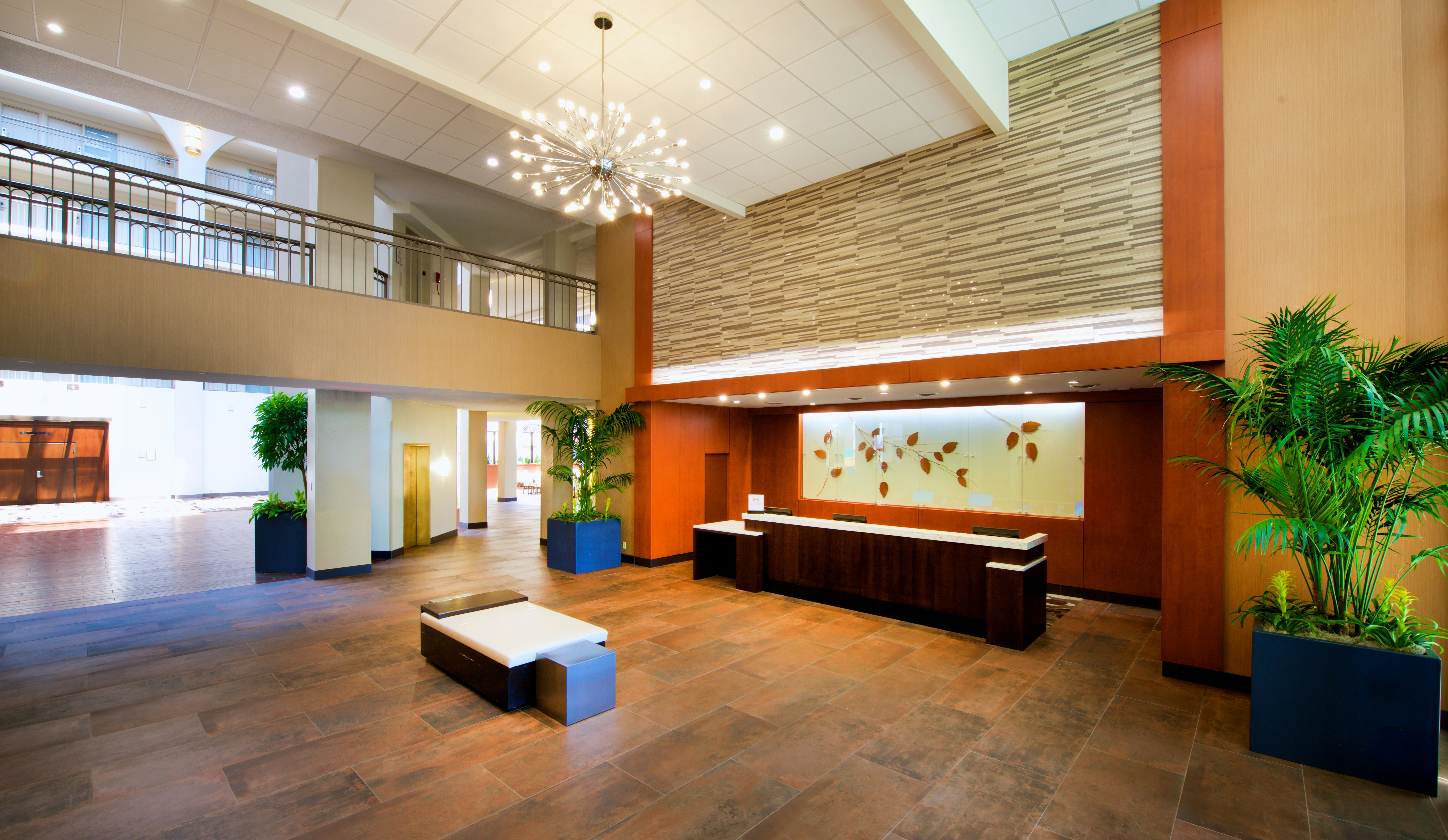 Lobby at Embassy Suites by Hilton Cincinnati Northeast Blue Ash, BLUE ASH - OH
