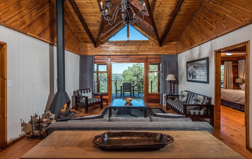 Kariega Game Reserve Main Lodge 19/50