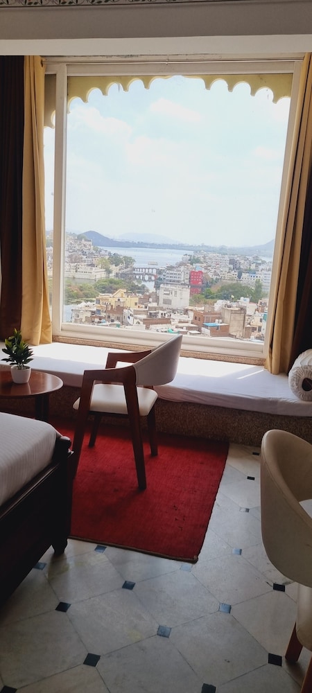 Hotel Darbargarh Udaipur 46/50