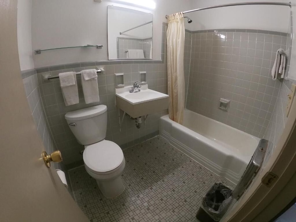 Budget Inn Clearfield 54/56