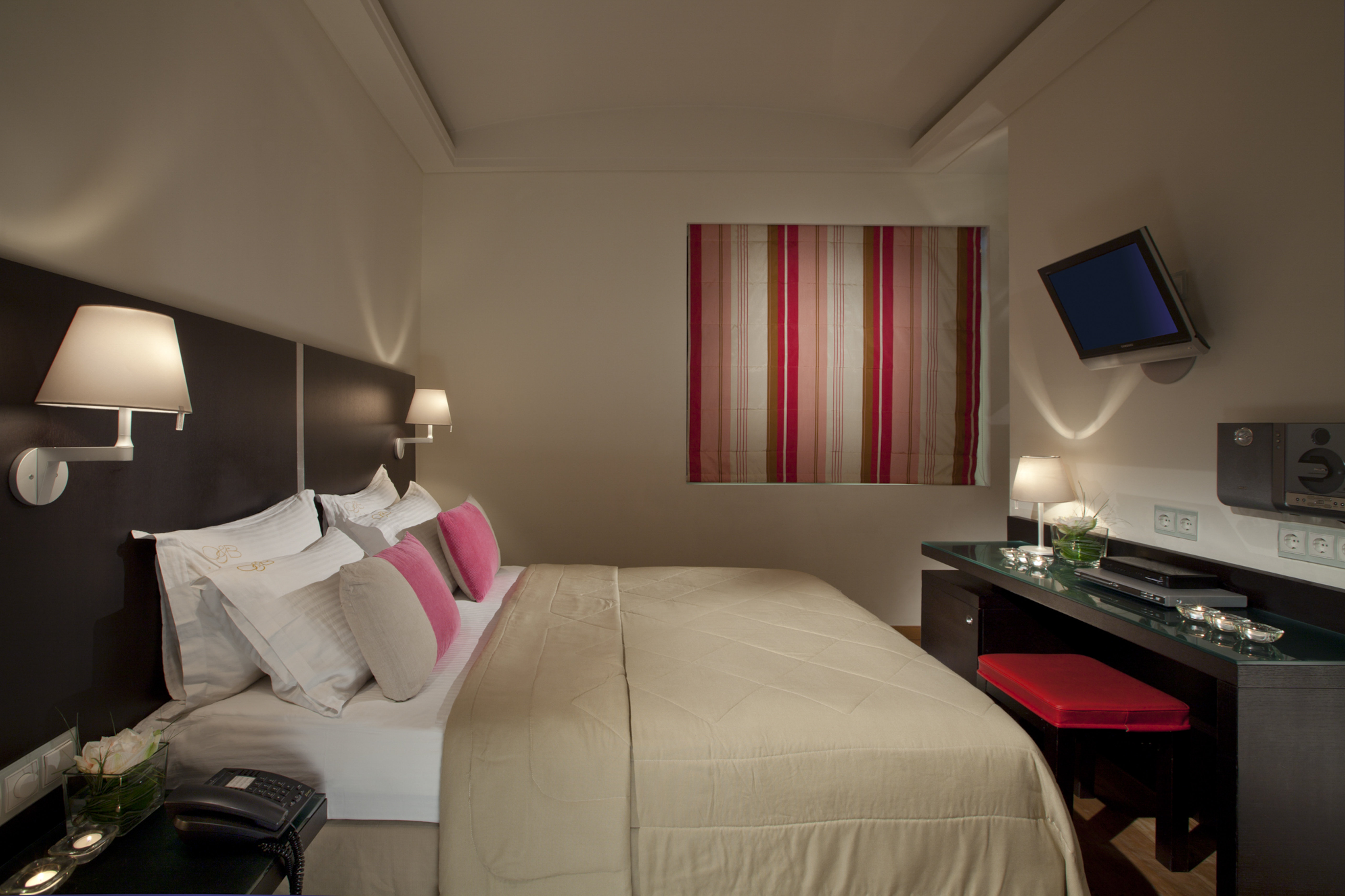 STANDARD, DOUBLE BED