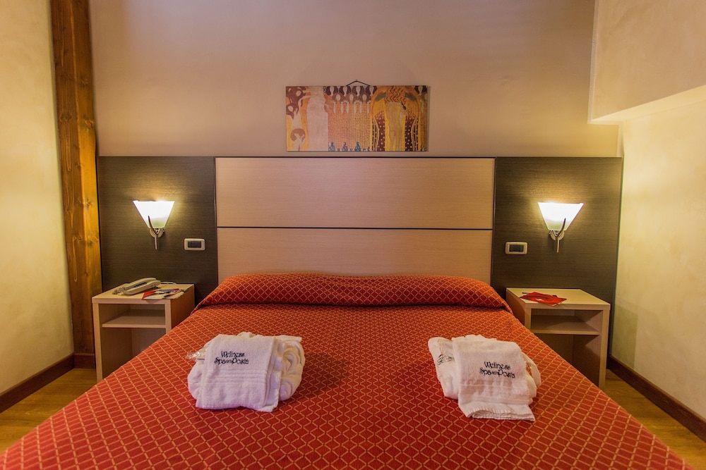 ALBERGO DELLA POSTA 32/53
