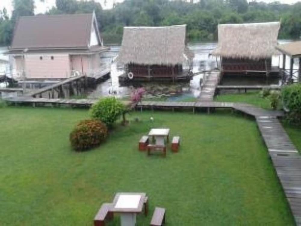 Bamboo House Kanchanaburi 36/50