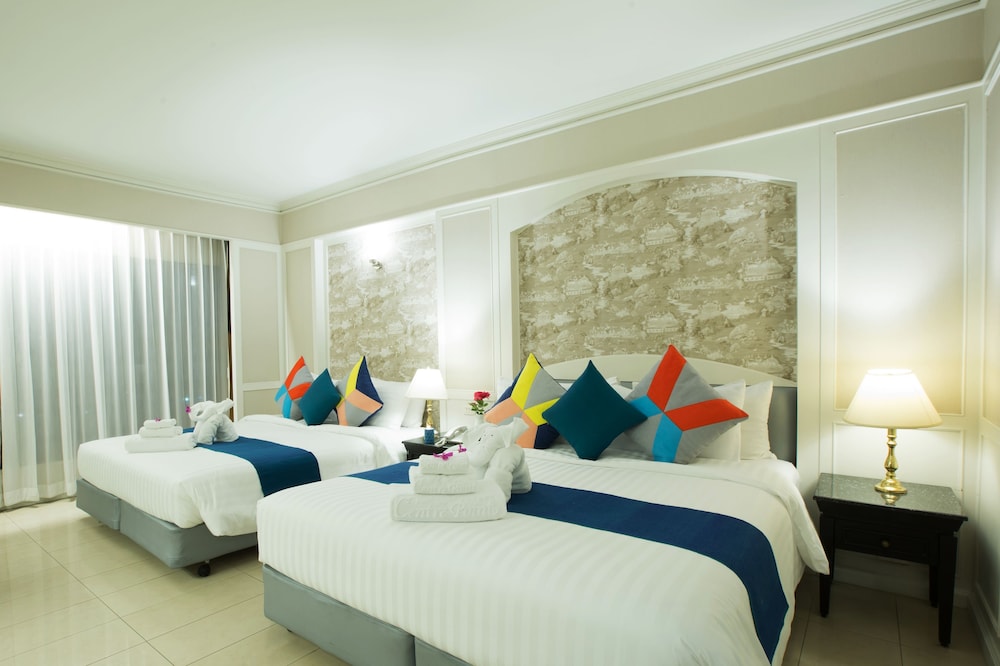 Centre Point Plus Hotel Pratunam 17/74