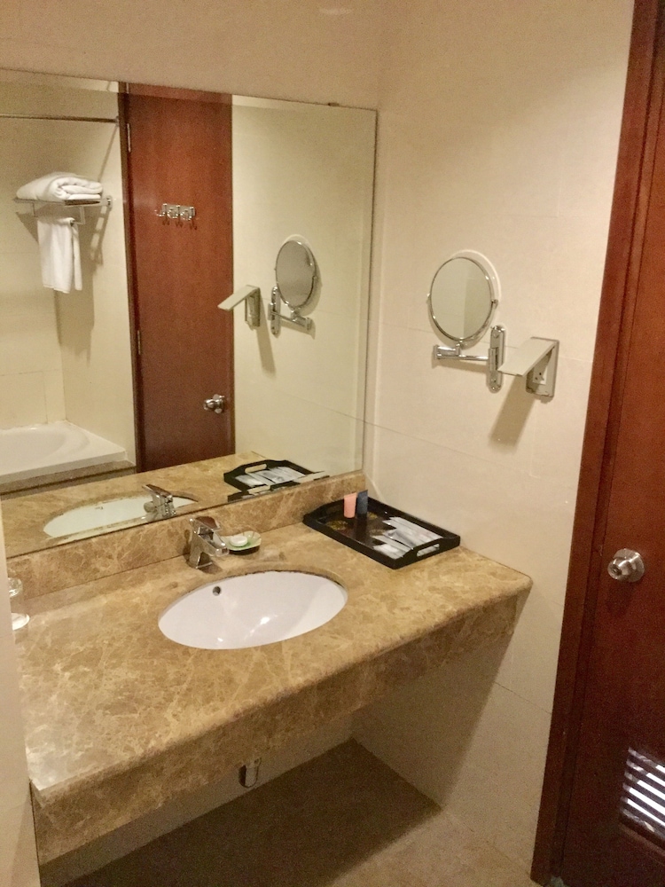 Muong Thanh Grand Ha Long 8/71