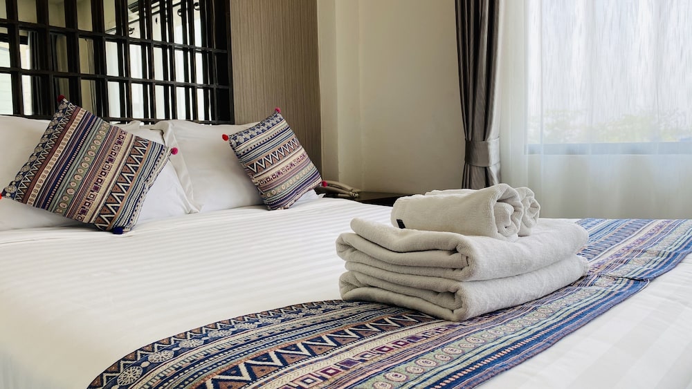 C Hotel Boutique And Comfort 34/40